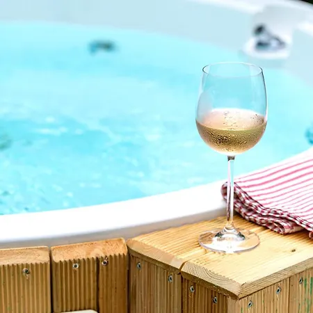 Magical With Secluded Garden - Beach, Port & Centre Willa Vallauris